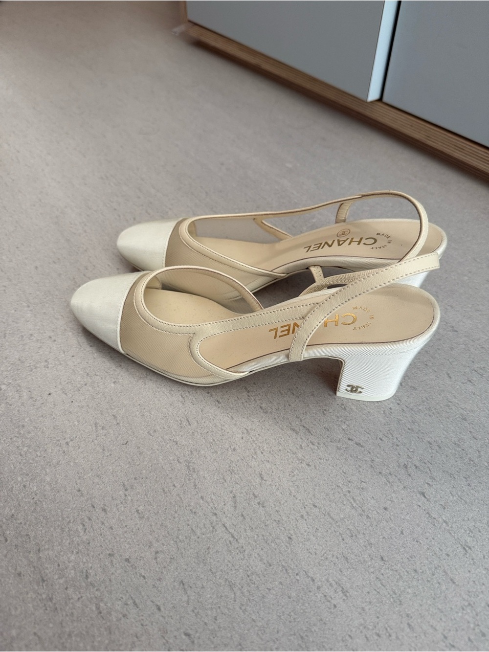 CHANEL Beige and Cream Two-Tone Slingback Pumps